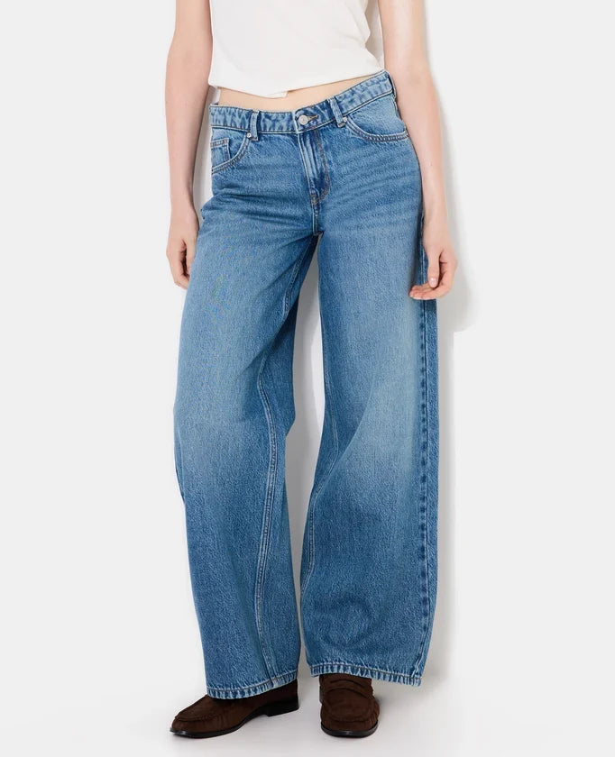 Jean star taille basse avec étoiles
